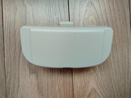 Držiak na okuliare do auta,