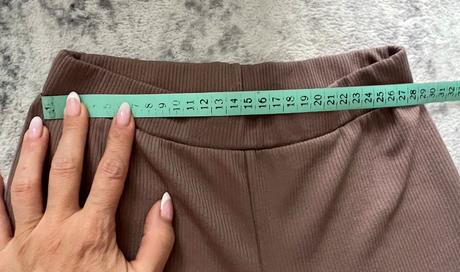 Legíny široké, 146