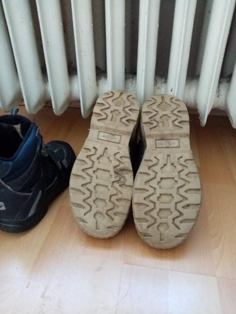Topanky na zimu, 36