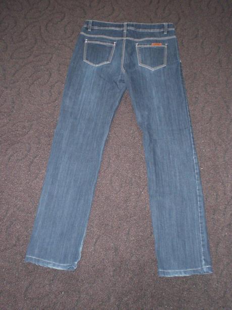 Tmavomodré rifle vel. 30 -zodpovedá 40, top stav, 38