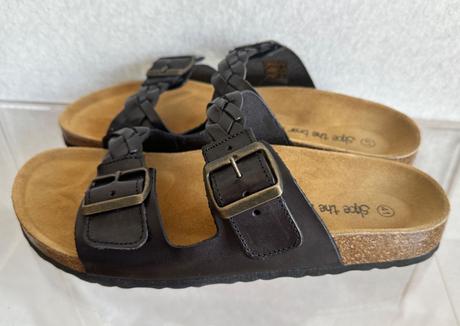 Značkové kožené šľapky, 41