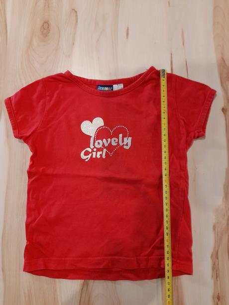 Červené tričko, lupilu,86