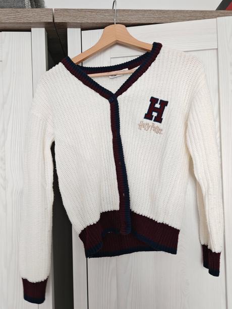 Krasny teply sveter harry potter 140/146, 146