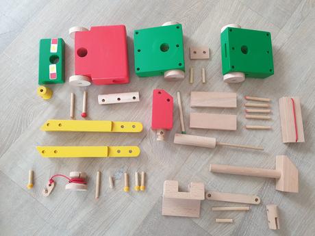 Drevena stavebnica moytoy - žeriav s navijákom,