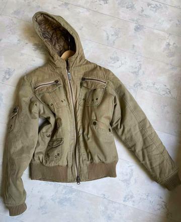 Teplá bunda do pásu, m