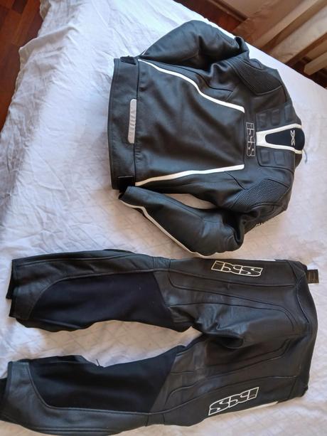 Motorkárske oblečenie, m