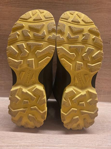 Predám chlapčenské funkčné topánky, superfit,42