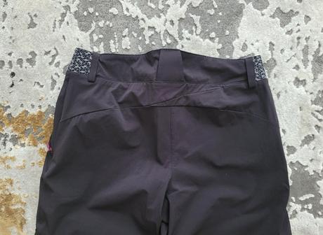 Dámske turisticke nohavice 2v1, decathlon,s