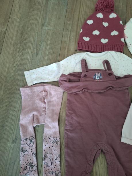 Komplet pre dievcatko 62, gant,62
