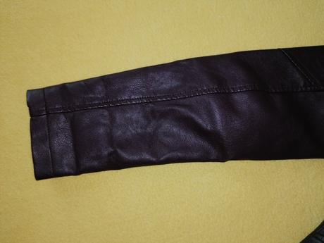 Bundička v koženom vzhľade, reserved,s