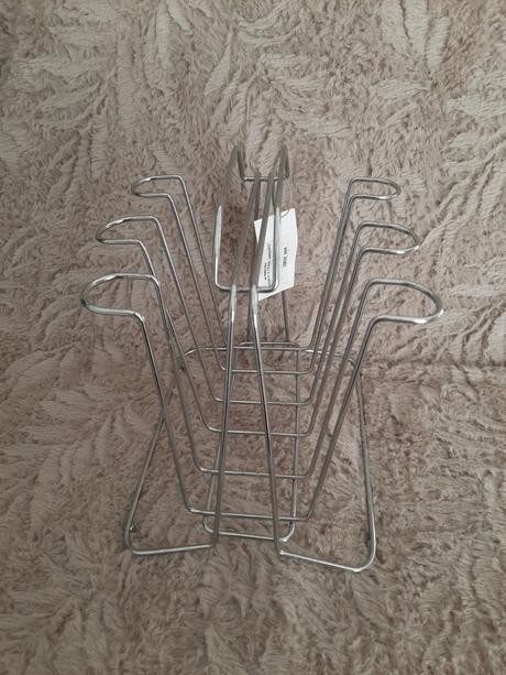 Stojan na víno a stojan na hrnčeky.,