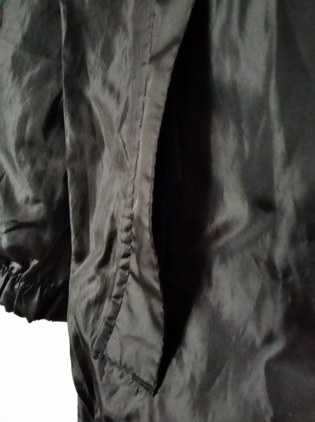 Nepremokavá bunda, 134