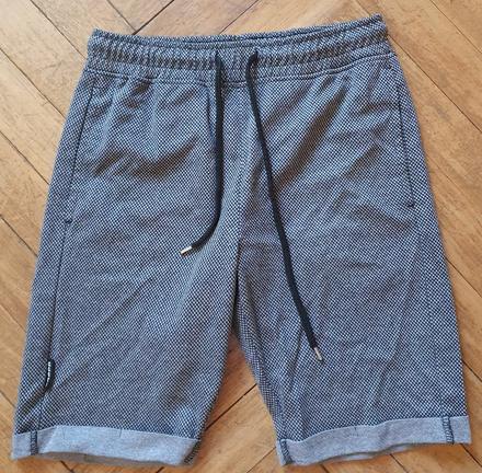 Chlapčenské cropp kraťasy, 158