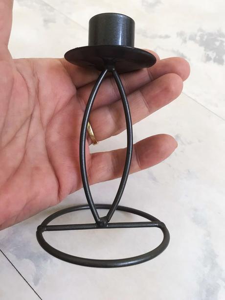 Elegantný svietnik, 