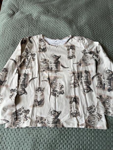 Tričká, legíny,šaty, mikiny - mix oblečenia, 140–152