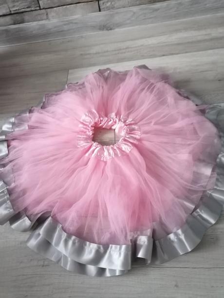 Krásna suknička, 104