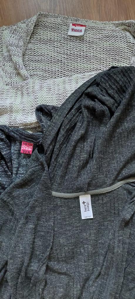 Svetrik 3 ks spolu, c&a,146
