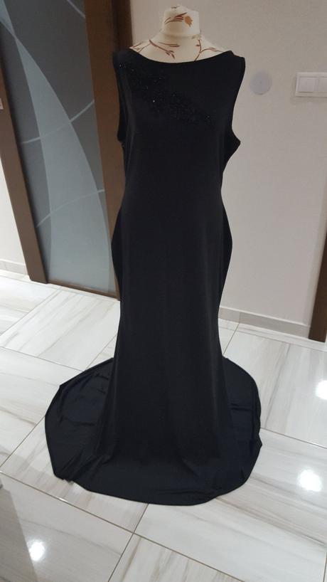 Spocenské šaty, xl