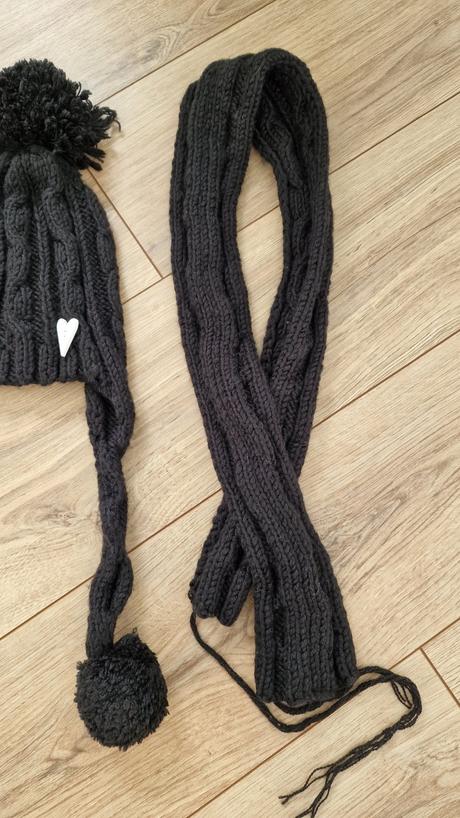 Čiapka a šál, 110