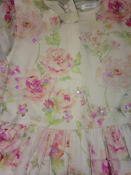 Predám nádherné šaty, next,134