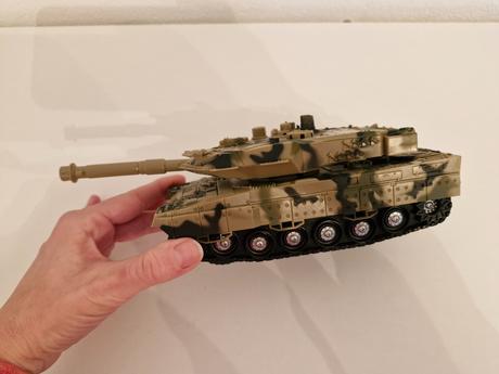 Tank so zvukom a svetlom, 