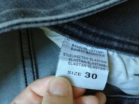 Džínsy, 30