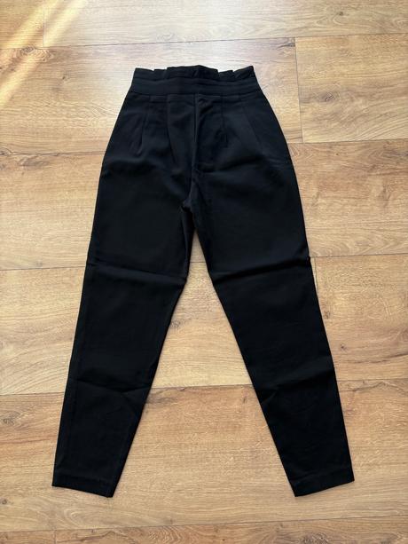 Čierne nohavice, gate,34