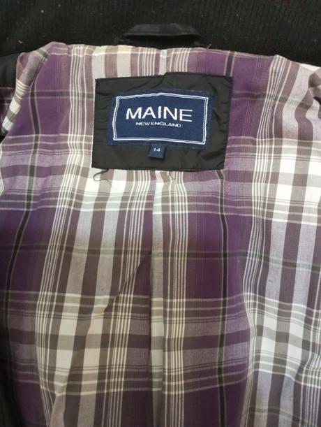 Čierna vesta s kapucňou, 42