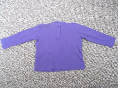 Fialové tričko, lupilu,62