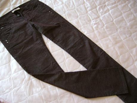 Športove nohavice, 38