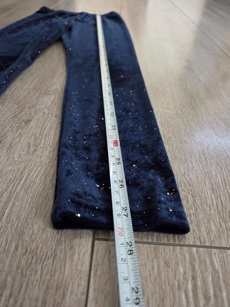 Zamatové nohavice, 128