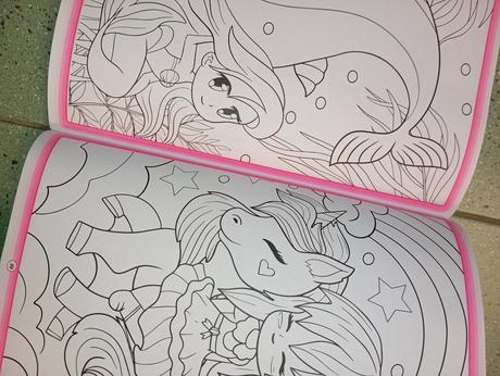 Manga kawaii color omaľovánka s nálepkami, 