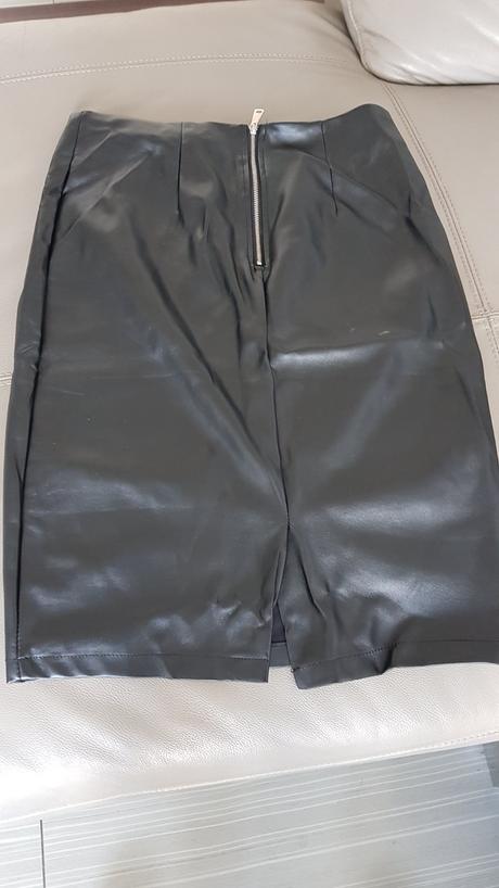 Koženková midi sukňa, m