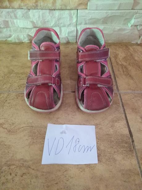 Predám balík topanociek, protetika,18