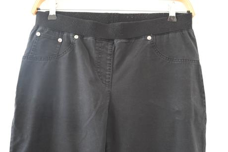 Twillové nohavice, 42