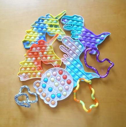 Antistresové hračky-cena spolu,