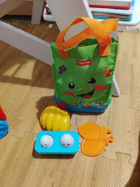 Detské hračky zo zvukom, 