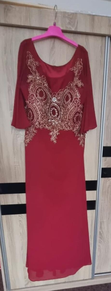 Spoločenské šaty, 56