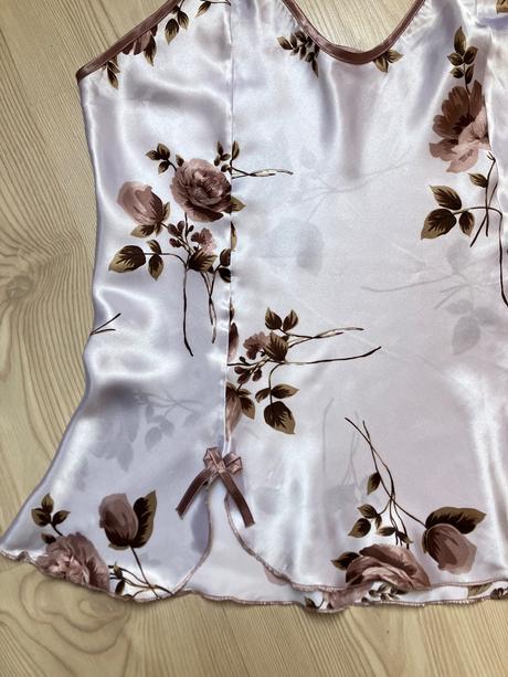 Dámske lesklé kvetované tielko, l