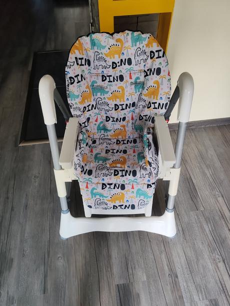 Caretero jedálenská stolička, caretero