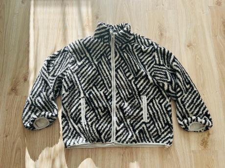 Nádherná bunda značky oysho, s