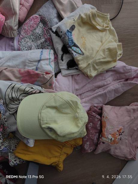 Balík oblečenia na doma, 122–134