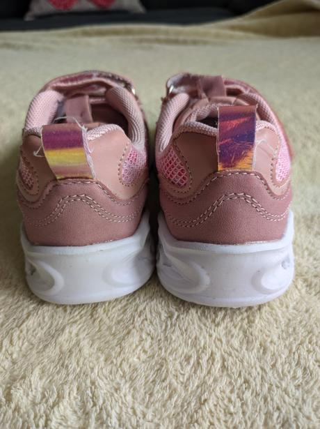 Svietiace botasky 27, 27