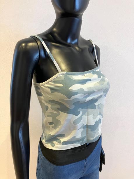 Maskáčové crop top tričko (m), new yorker,m