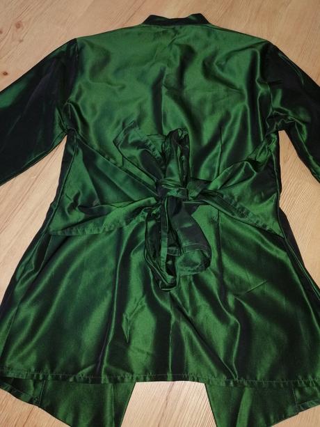Smaragdové sako, 36
