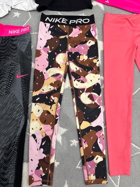 Leginy, nike,152