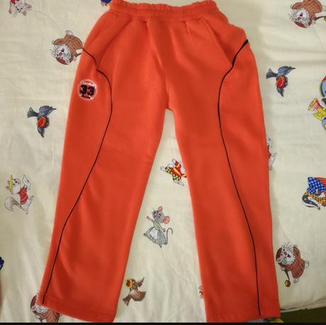 Dievčenské tepláky č. 128, 128