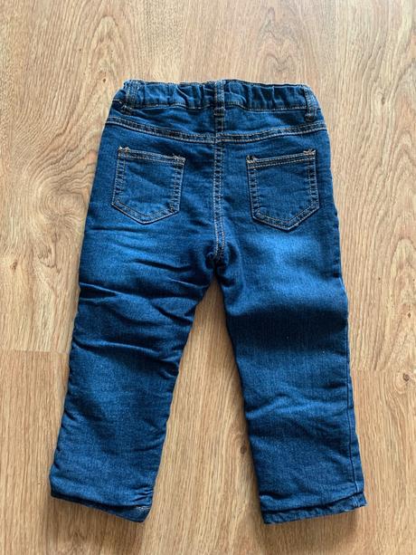 Zateplené rifle, 86