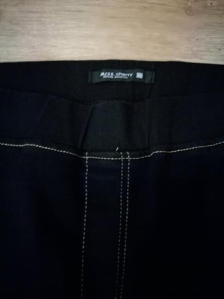 Nohavice čierne, 34