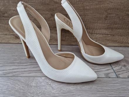 25sch_biele lodicky, 37